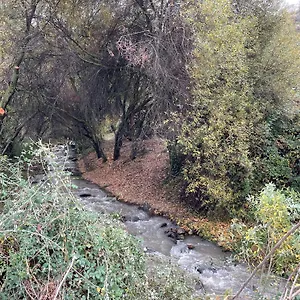 Junto Al Río En Entrada Ruta Cahorros Apartamento